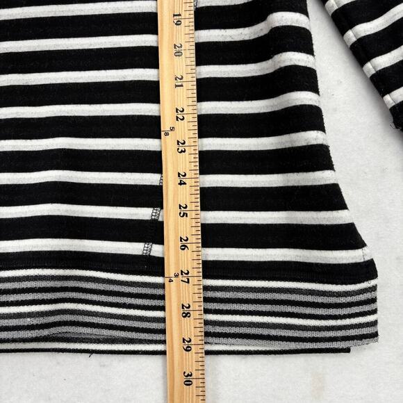 Chico's Zenergy Hooded Tunic Top Size 8/10 Black White Stripe Stretch Knit - Picture 9 of 10